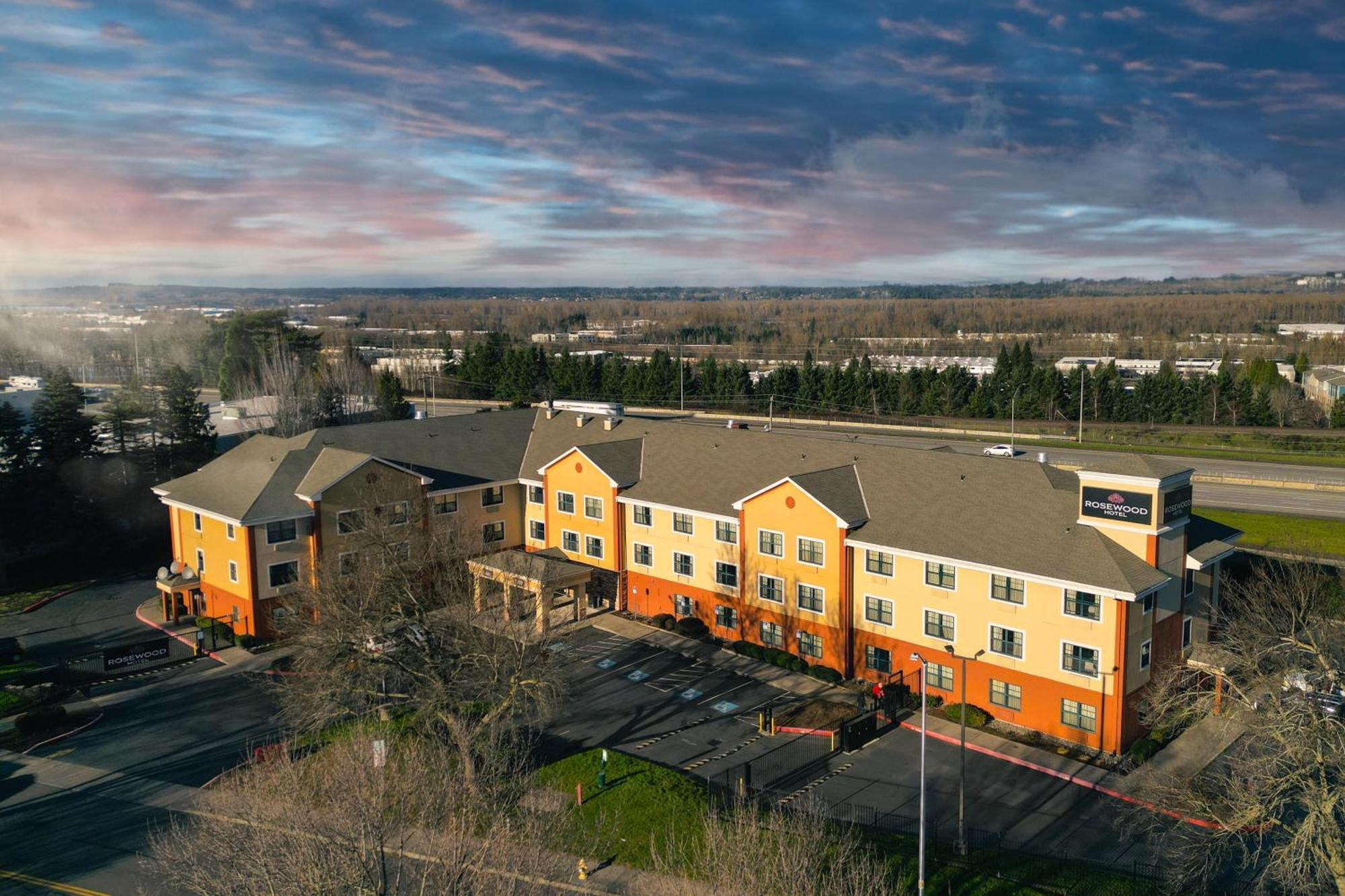 Rosewood Hotel- Portland East Gresham Exterior photo